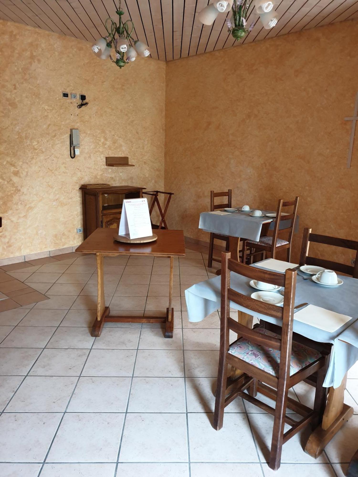 La Source Jacquet Depuis 1954 Hotel Et Studio Saint-Jean-de-Chevelu Εξωτερικό φωτογραφία
