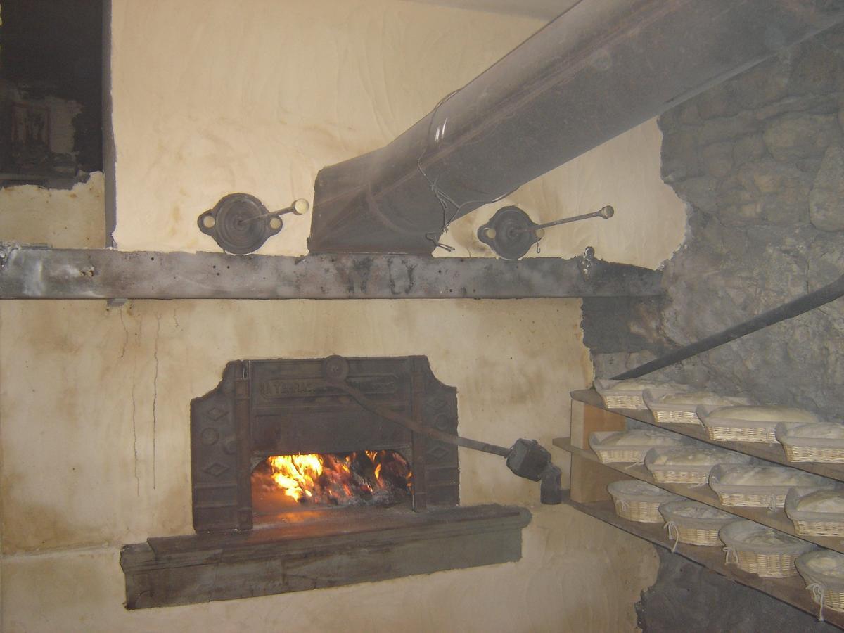 La Source Jacquet Depuis 1954 Hotel Et Studio Saint-Jean-de-Chevelu Εξωτερικό φωτογραφία